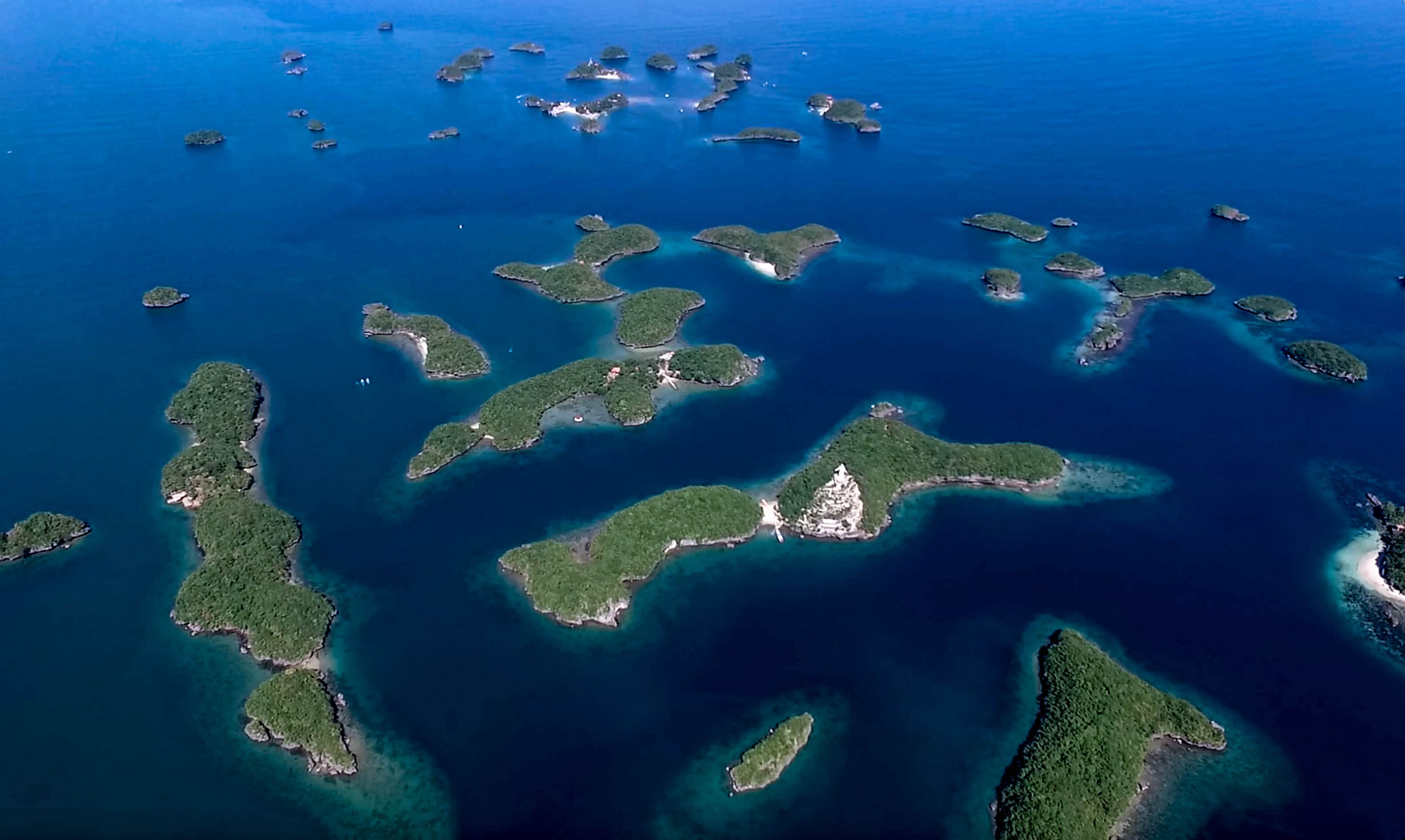 Drone shot from the Hundred Islands Nature Park in pangasinan philippines